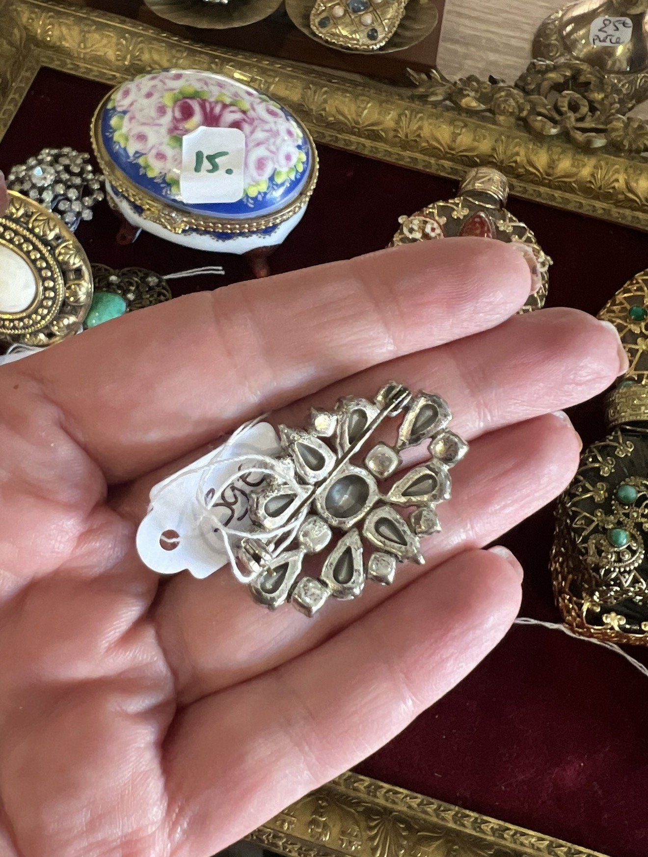 Broche pierre « Natacha » – Image 3