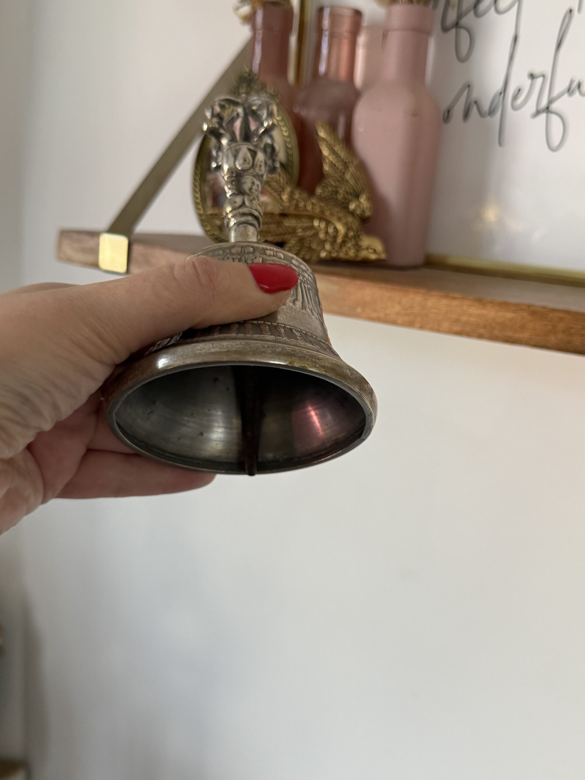 Cloche – Image 3