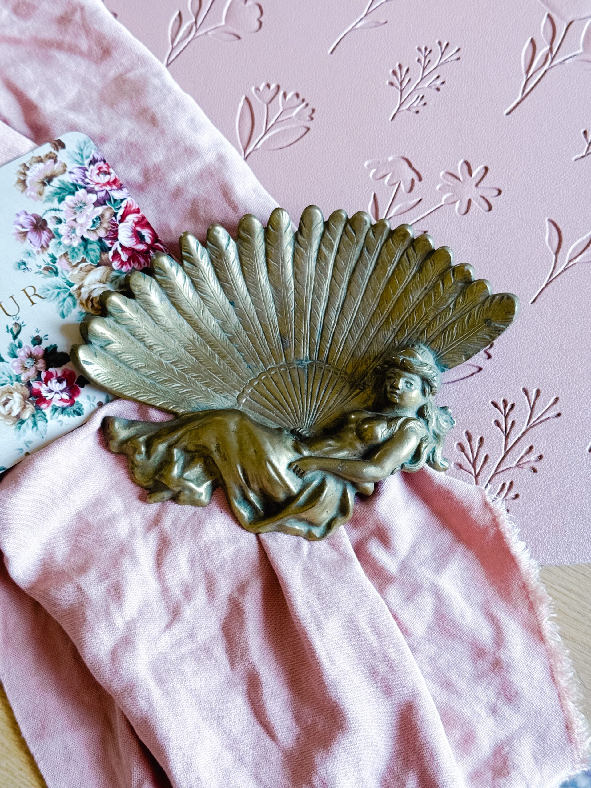 Vide poche art nouveau