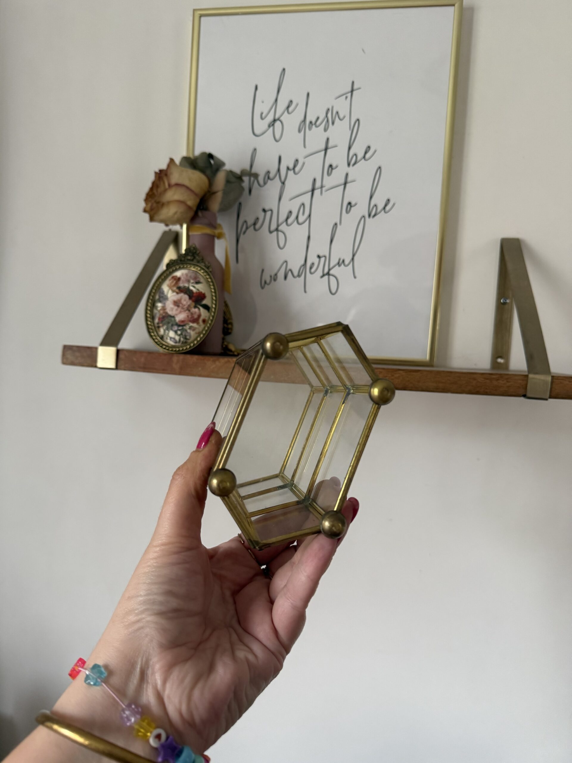 Vitrine verre et laiton – Image 4