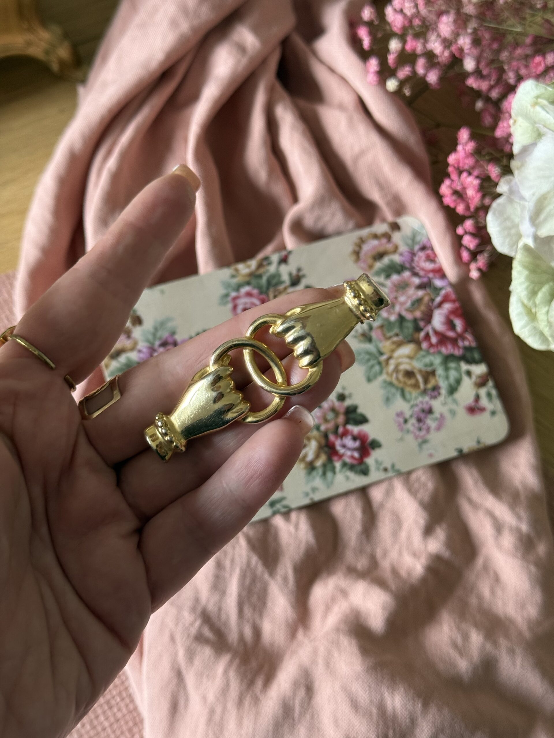 Broche mains – Image 2