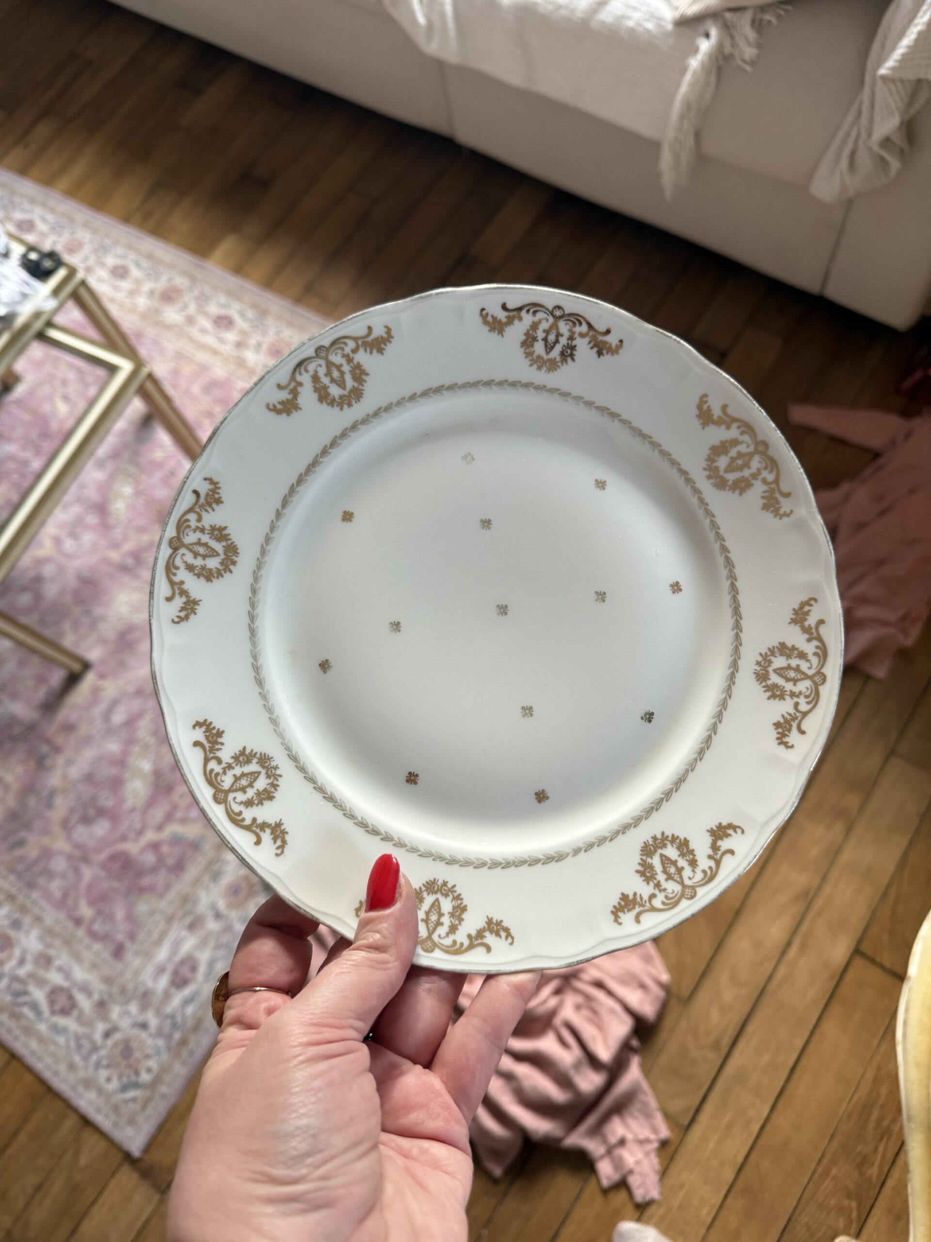 6 assiettes plates dorées Leontine – Image 2