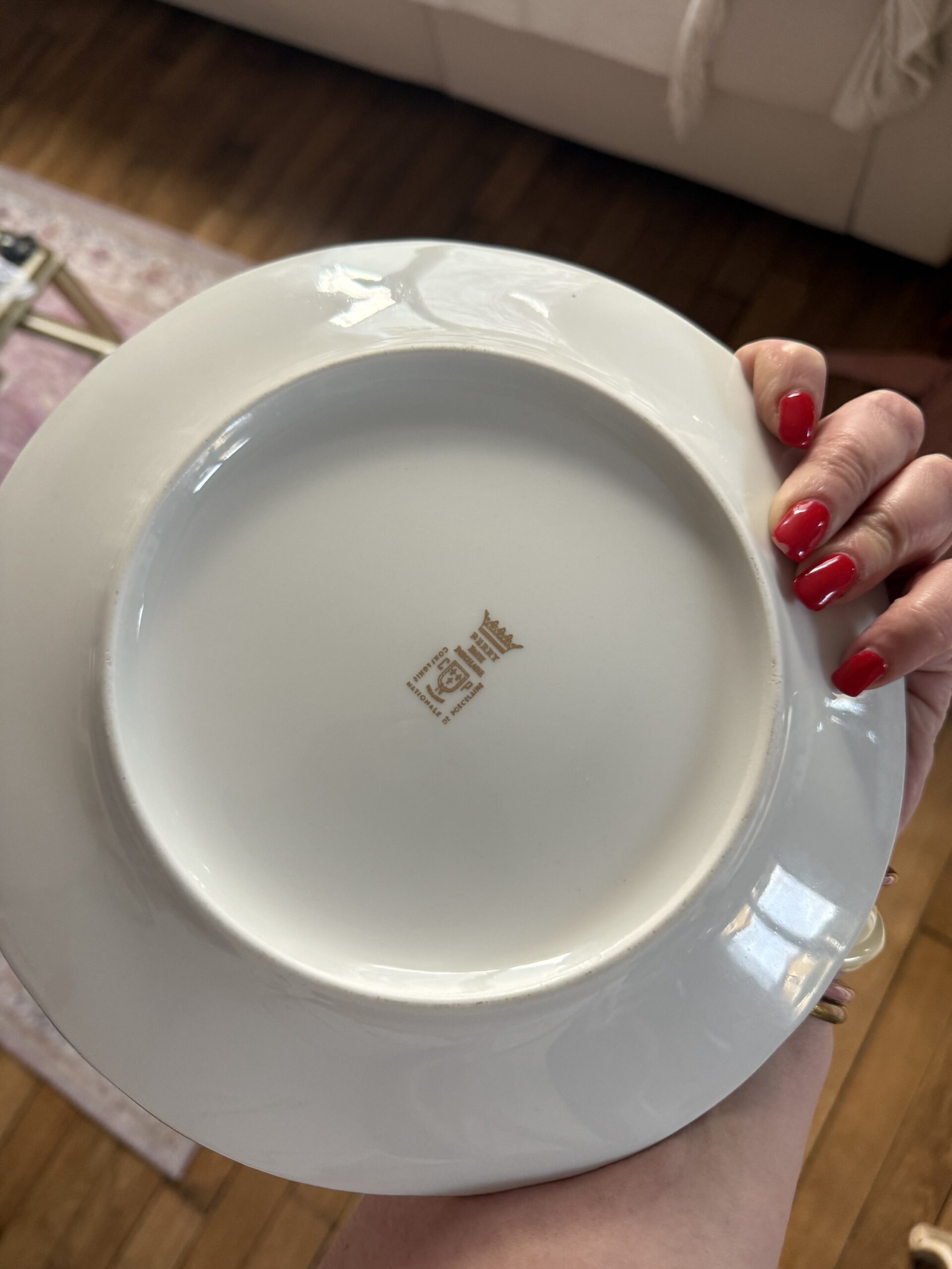 6 assiettes plates dorées Leontine – Image 3