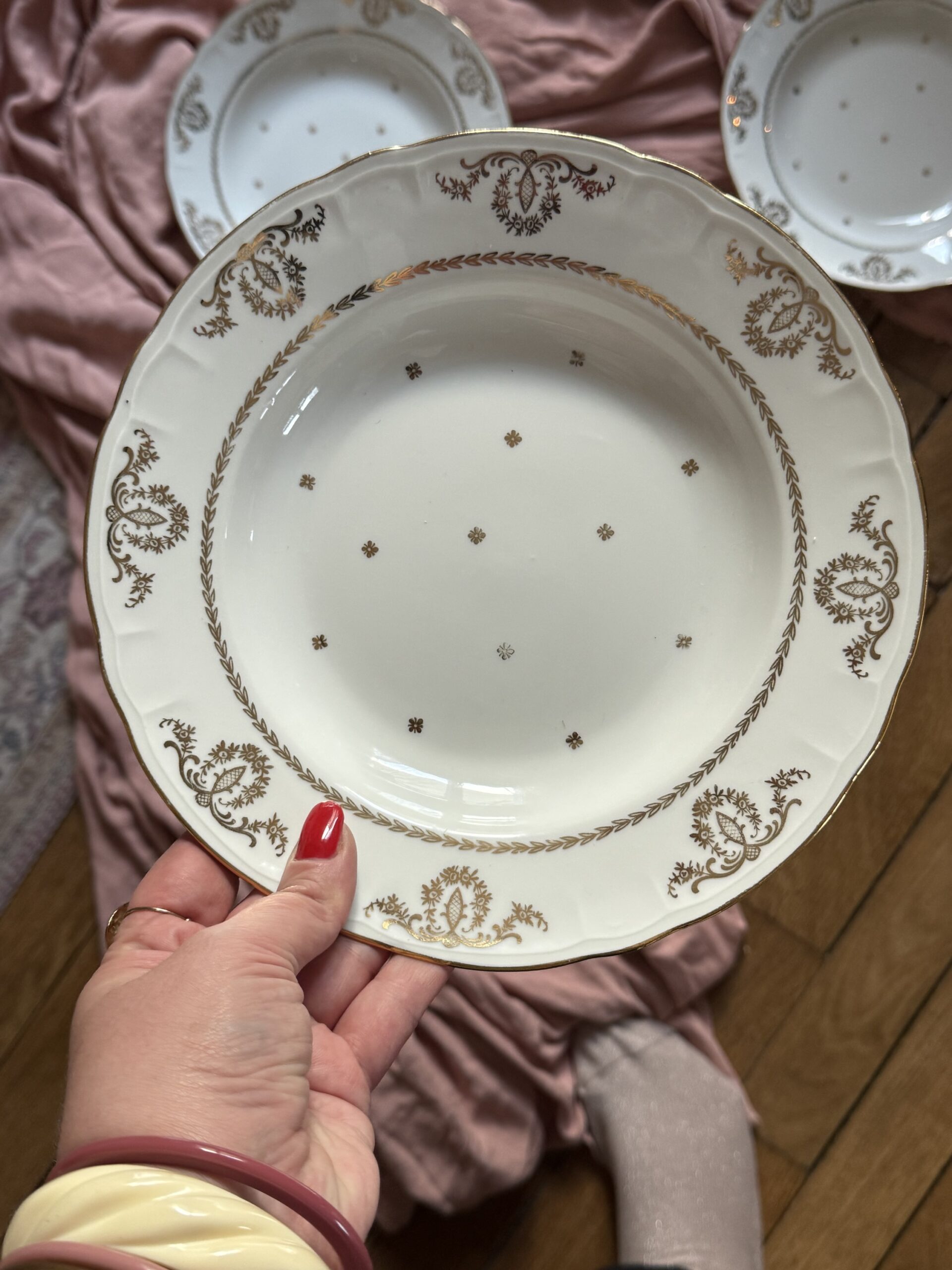 6 assiettes creuses dorées Leontine – Image 4
