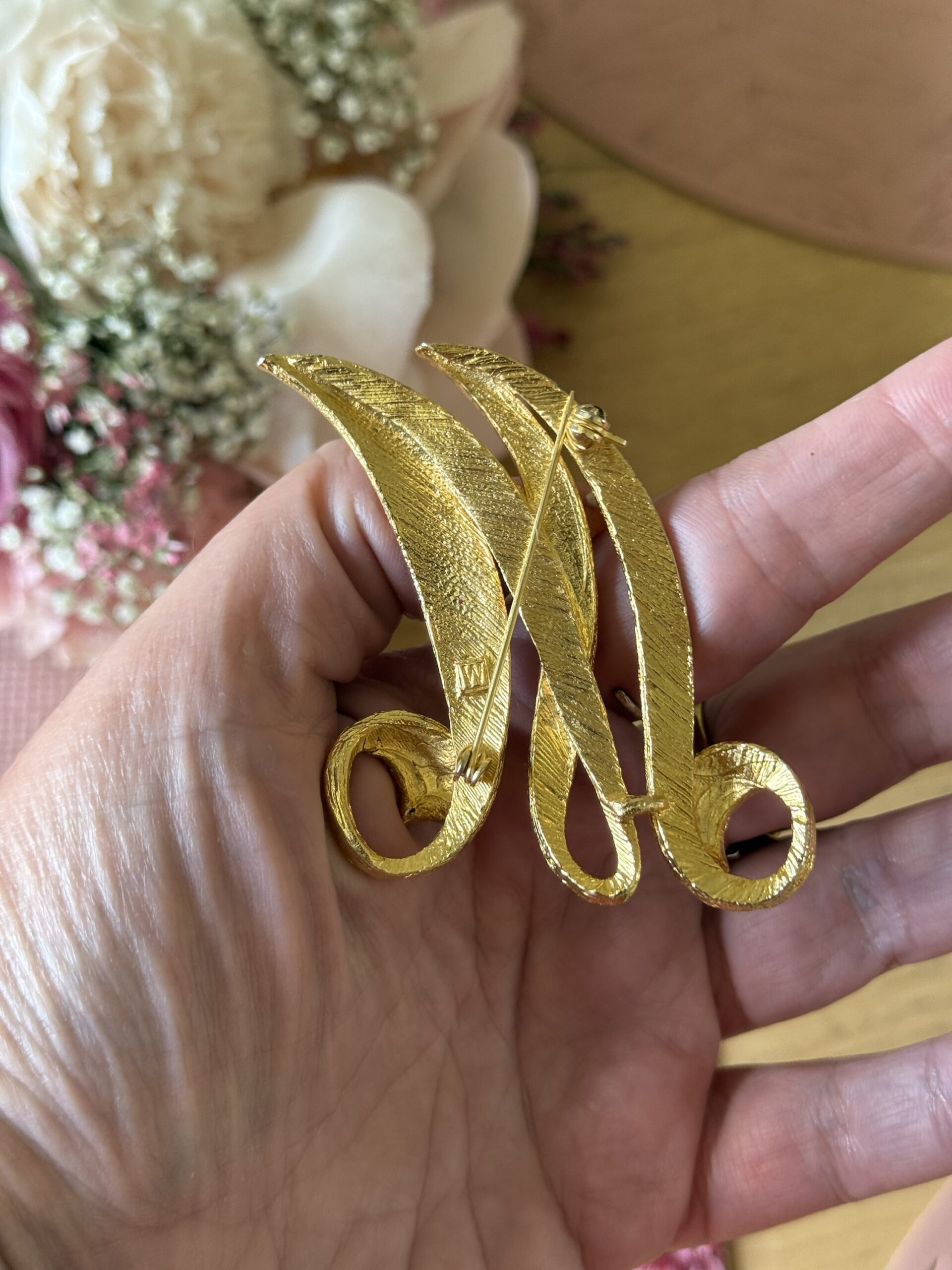 Broche M – Image 3
