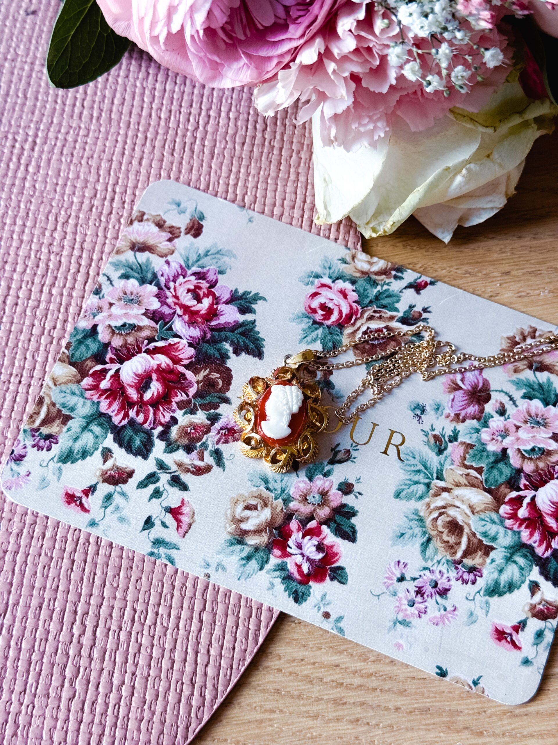 Collier camée