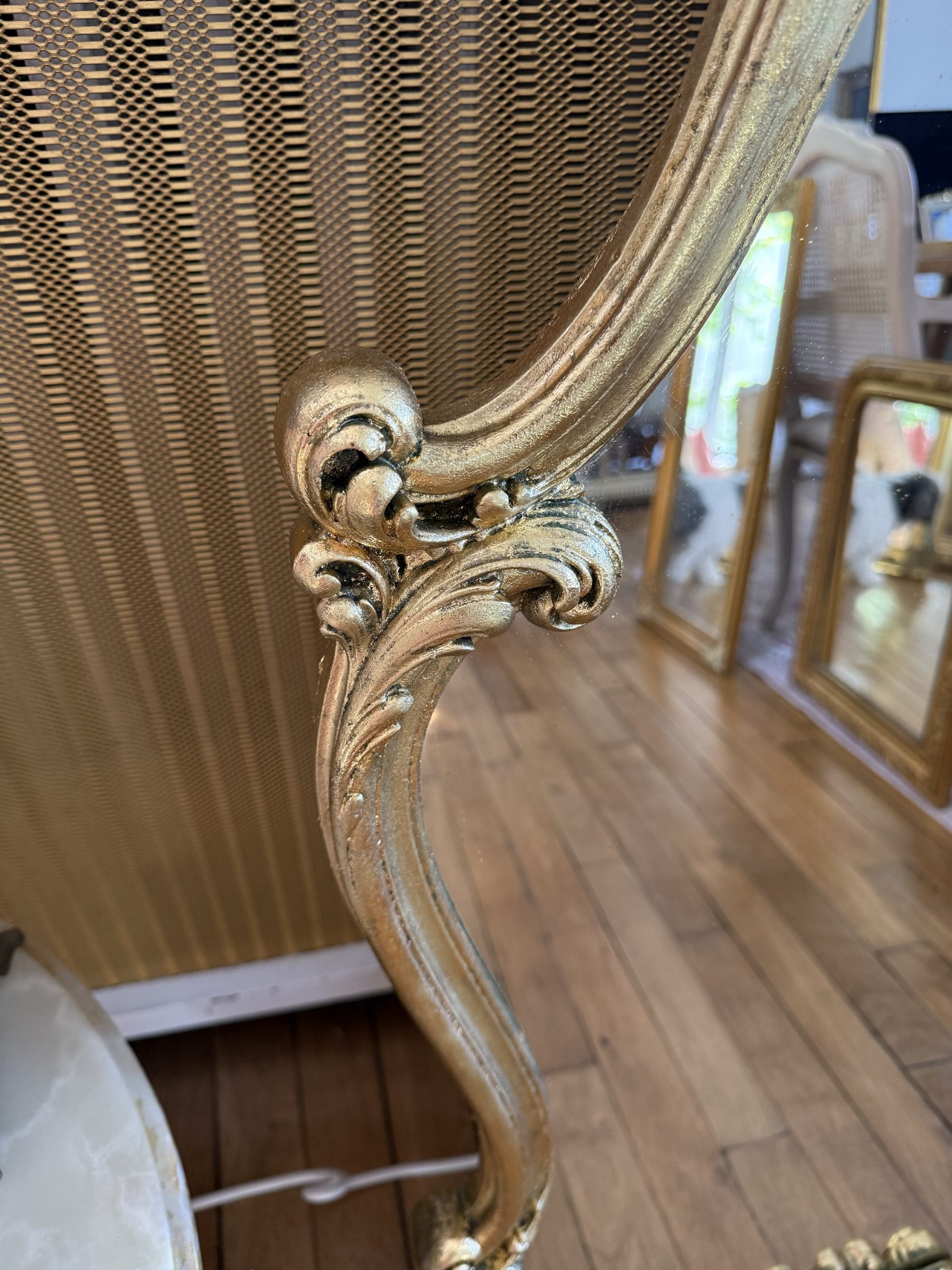Miroir rocaille doré – Image 8